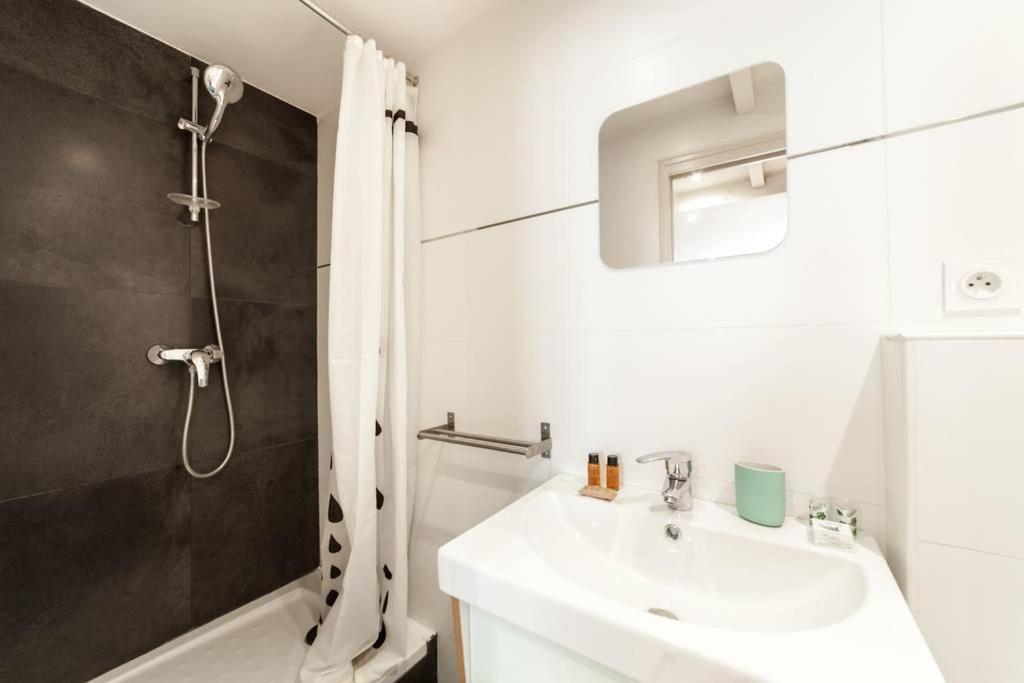 Studio Parfaitement Equipe - Metro Cordeliers Ail Lyon Zewnętrze zdjęcie